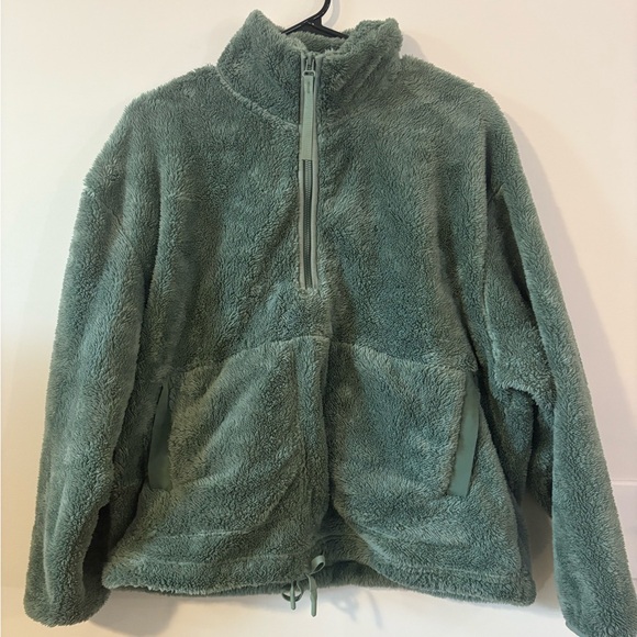 all in motion fuzzy green quarter-zip size M EUC - Picture 4 of 4
